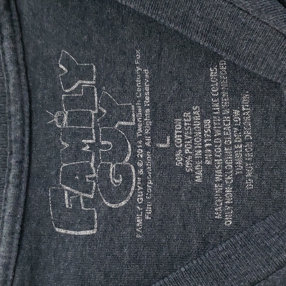 Peter Griffin Family Man graphic t-shirt🐓 - Picture 3 of 7